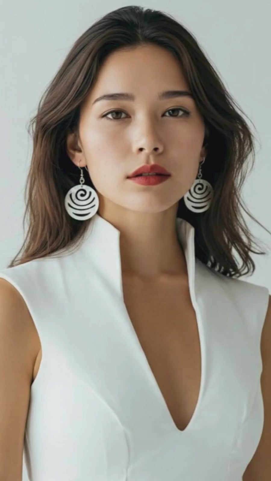 Mother of Pearl Swirl Earrings